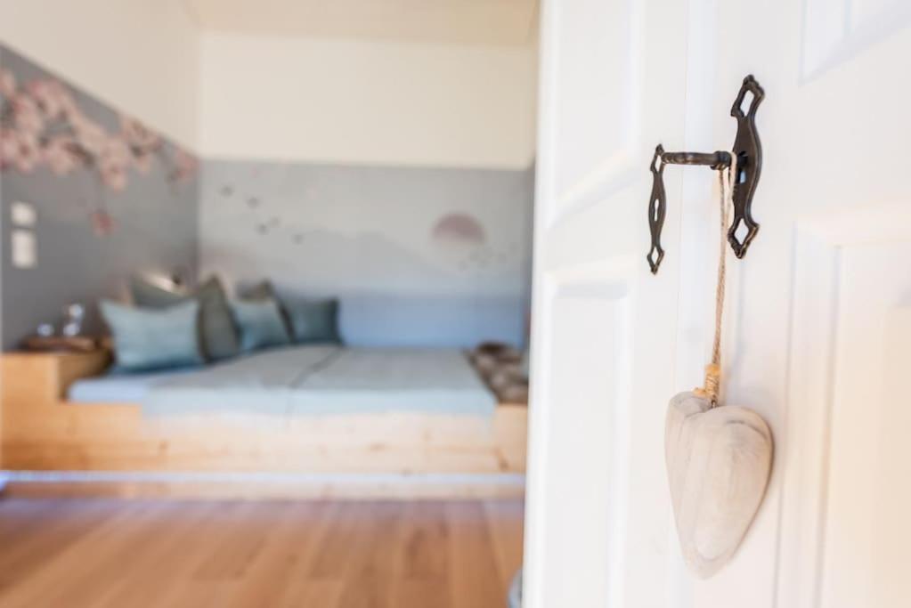 Exklusives Design-Apartment & Sauna Warngau Экстерьер фото