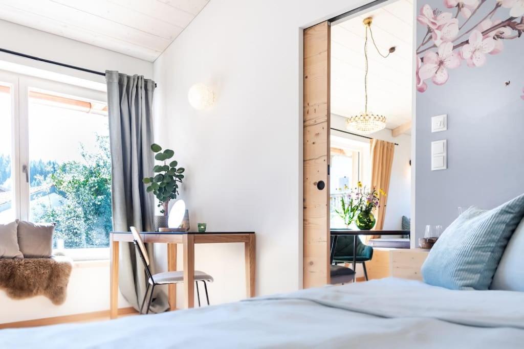 Exklusives Design-Apartment & Sauna Warngau Экстерьер фото